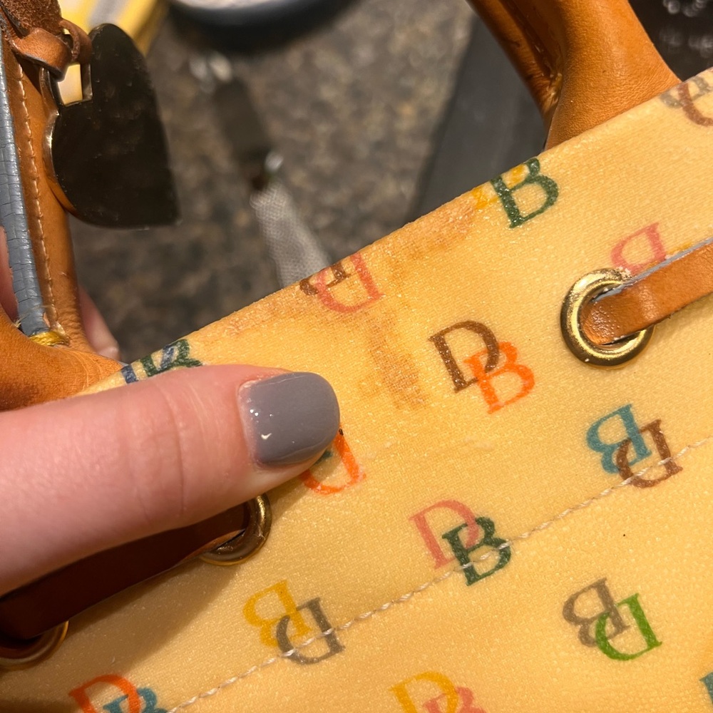 Vintage Dooney & Bourke Yellow Multicolor Logo Tote - Picture 15 of 16